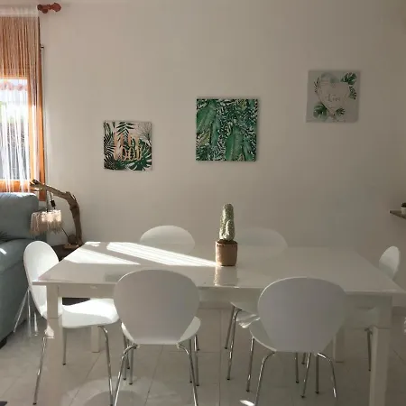 La Casa De Papel 펜션 알카나
